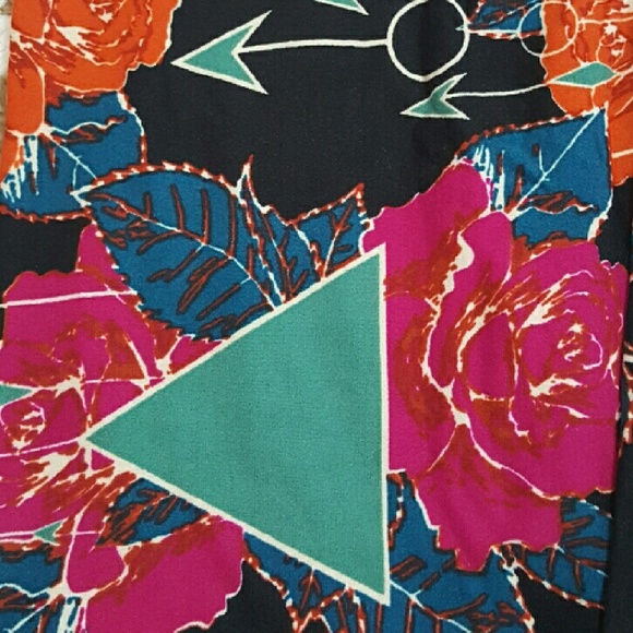 Lularoe one size leggings - Picture 2 of 2