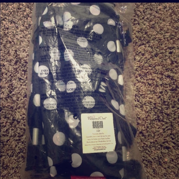 Pampered chef tote set