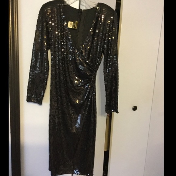 Black sequin dress - Picture 2 of 7