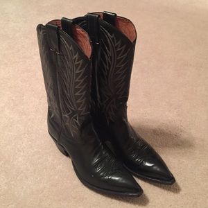 Black leather Nocona Boots 7.5