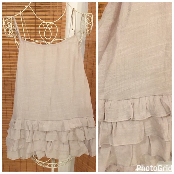 Gorgeous ruffled extender tank in a soft material! - Picture 2 of 3