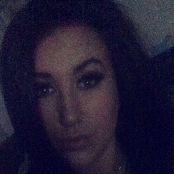 Meet your Posher, Valorie