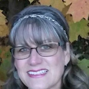 Meet your Posher, Laurie