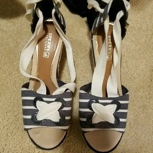 New! Sperry nautical wedge sandal with wrap