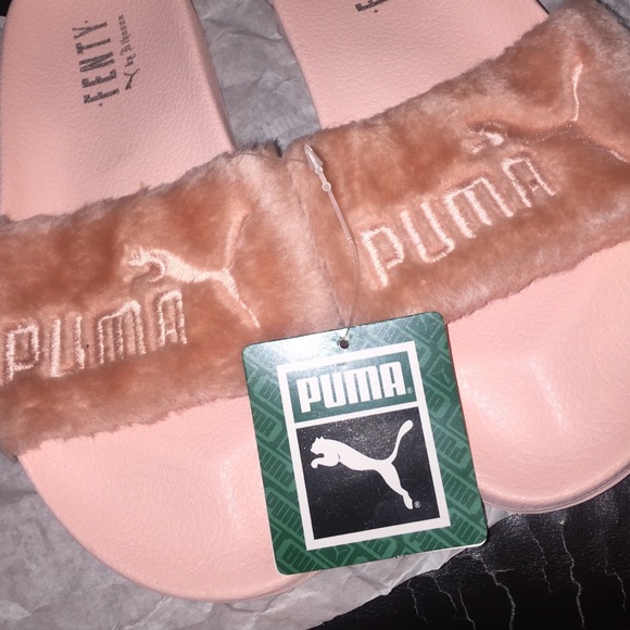 Rihanna Puma Fenty slides