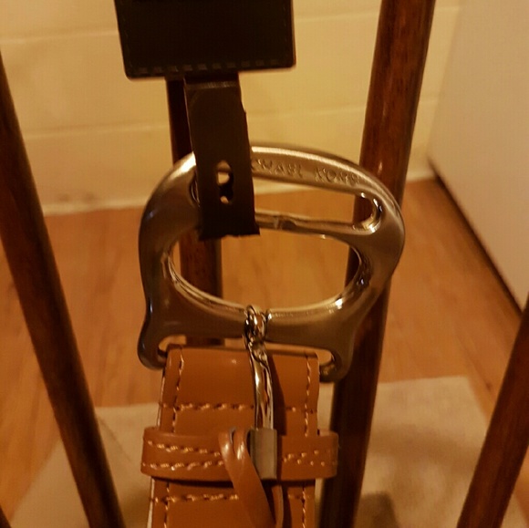 Micheal Kors Belt ~ SMALL main image 3