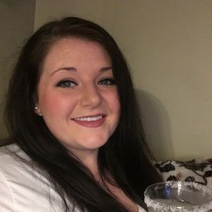 Meet your Posher, Paige