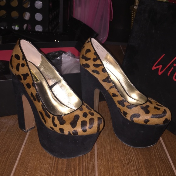 Platform cheetah shoes - Picture 1 of 3