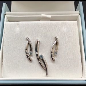 SterlingSilver Bentelli Earrings AquamarineDiamond