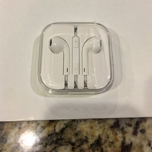 100% Authentic Apple head sets