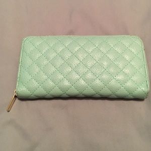 *MUST GO* quilted mint wallet