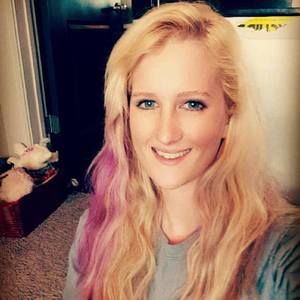 Meet your Posher, Alexandra