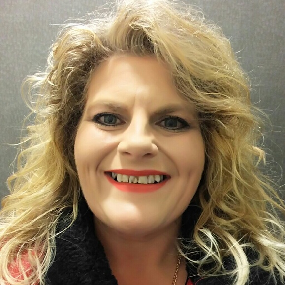 Meet your Posher, Kellie - Picture 1 of 1