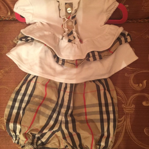Burberry baby girl 3 month set