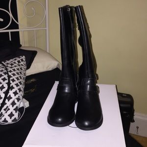 Riding boots