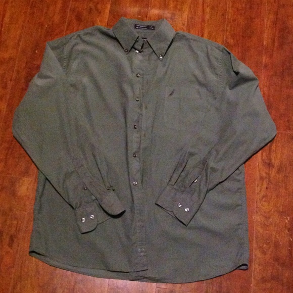 Men's Button Up NAUTICA shirt