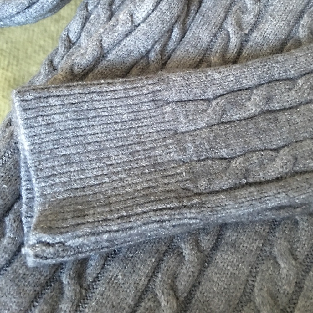 🌿Light Gray Cable Knit Long Sleeve Sweaterdress🌿 - Picture 4 of 4