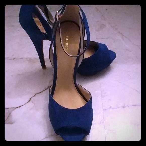 Cobalt  blue pump