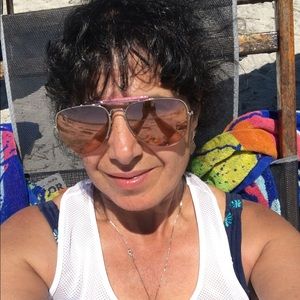 Meet your Posher, Nancy