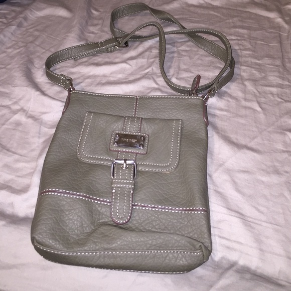 Nine West cross body purse olive green