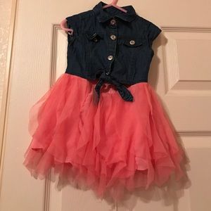Guess yellow kids chiffon dress Guess yellow kids chiffon dress