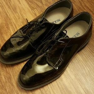 Bates men's dress shoes.