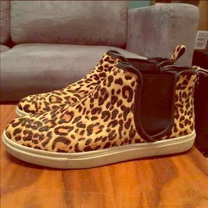 Leopard print Steve Madden!