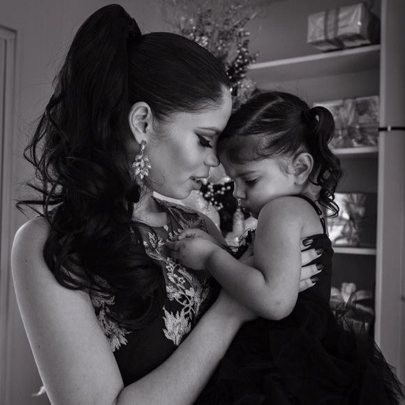 I am your Posher, Personal stylist & Closet Mentor - Picture 2 of 5