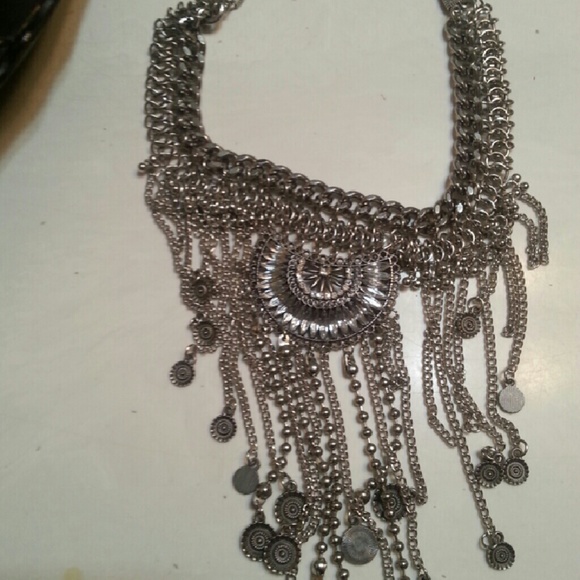 Costume jewelry Necklace