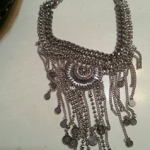Costume jewelry Necklace