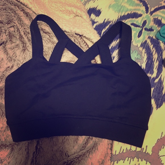 Lululemon sports bra