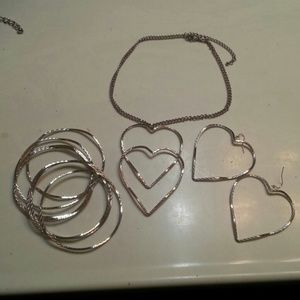 Costume jewelry set silver toned