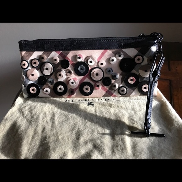 Authentic Burberry clutch bag limited edition - Picture 4 of 4