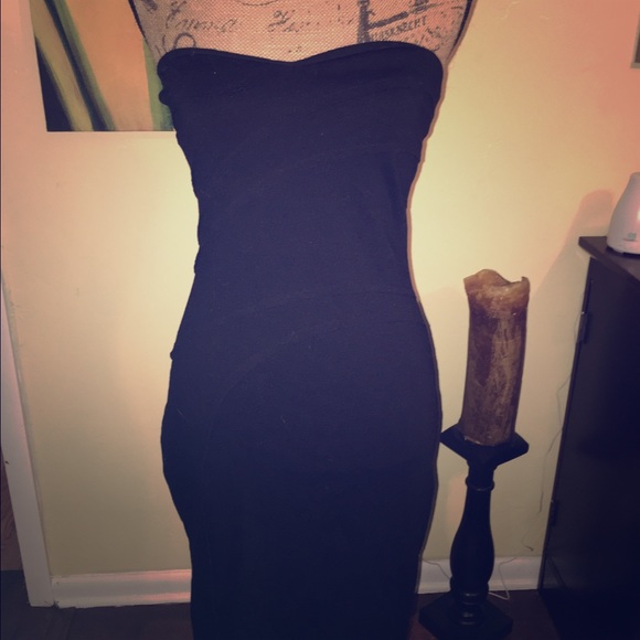 Super sexy and flattering little black dress