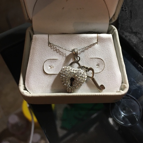 Diamond heart necklace