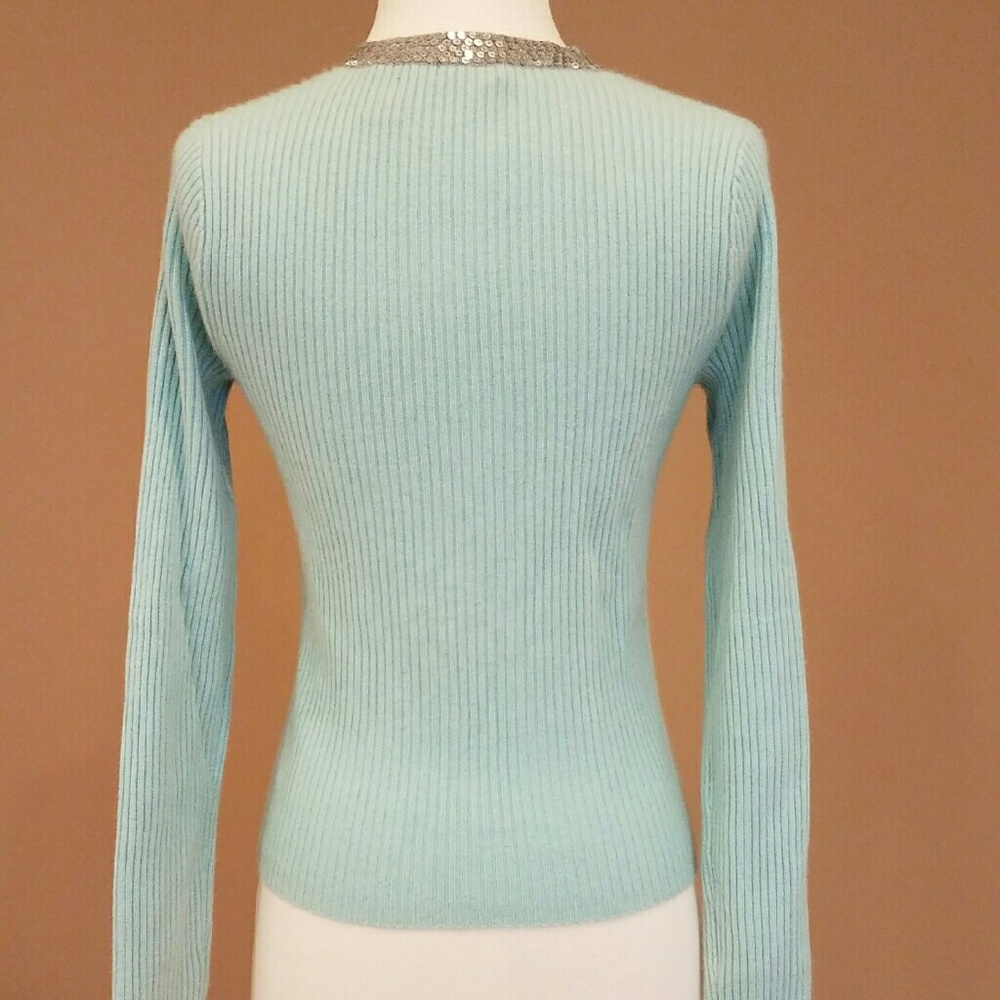 Cashmere Sweater - Picture 2 of 3