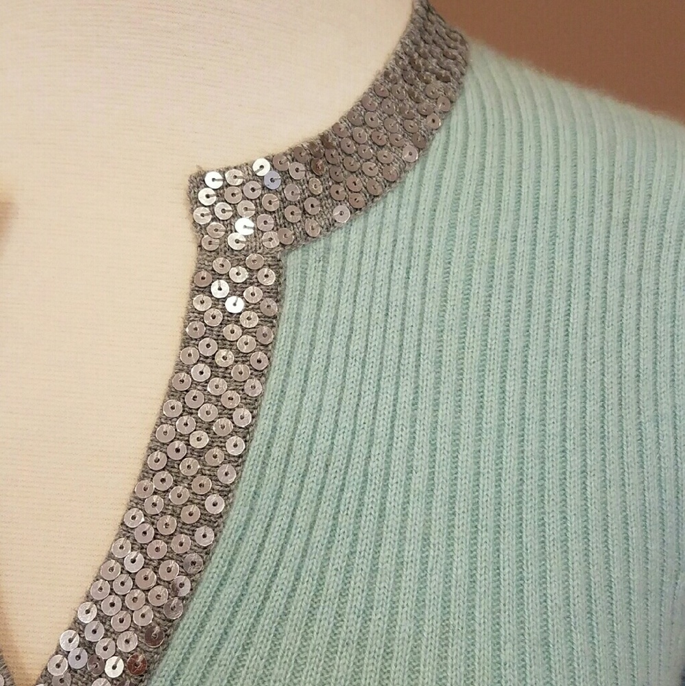Cashmere Sweater - Picture 3 of 3