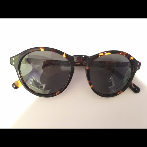 COLE HAAN SUNGLASSES ?