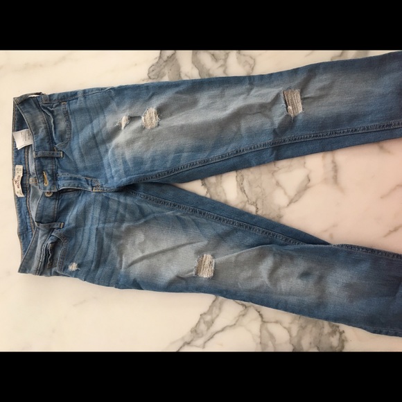 Hollister light wash jeans