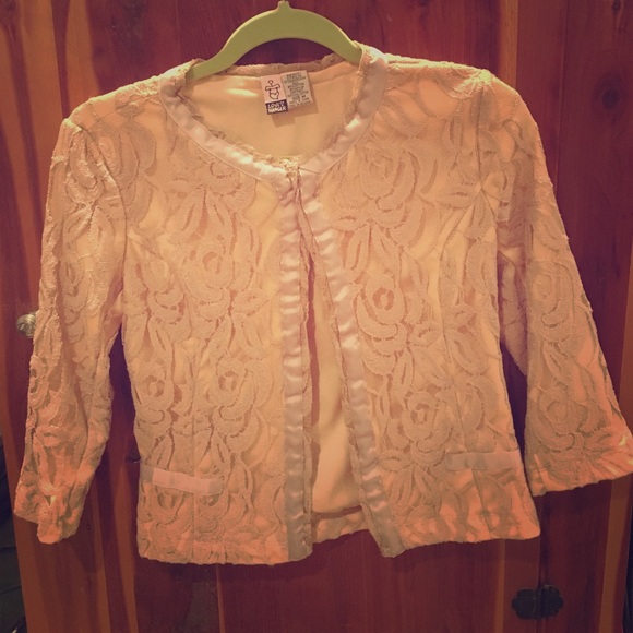 Lace mini blazer