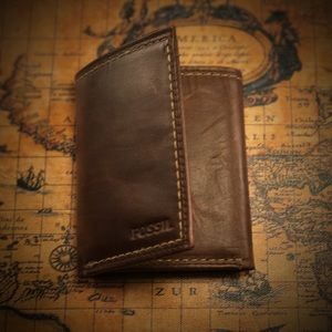 Laredo Trifold Brown Fossil Wallet