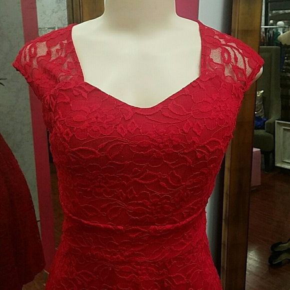 BOGO-Red lace dress cap sleeve pinup style dress - Picture 3 of 4