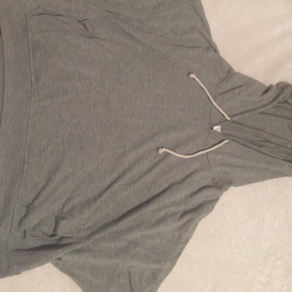 Brand: love fire size: xl cropped