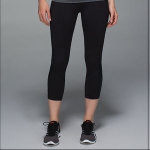 Lulu lemon cropped tight pant