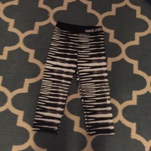 Nike Pro Capris