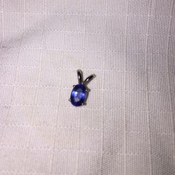 Sapphire oval solitaire necklace