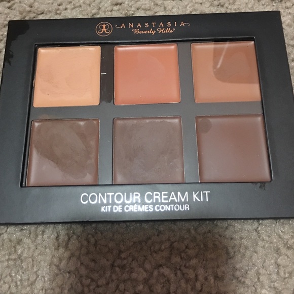 Anastasia Beverly Hills Contour Kit