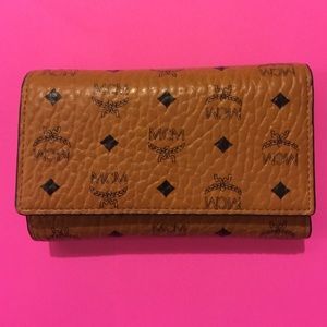 MCC Authentic Visetos Med Wallet Trifold Wallet