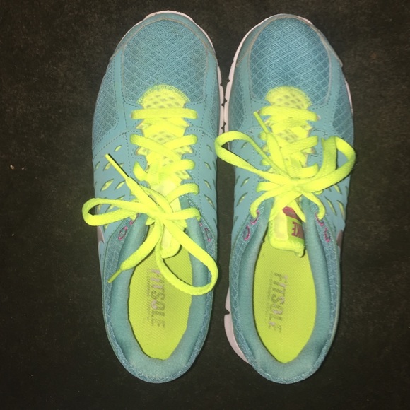 Nike sneakers - Picture 4 of 4