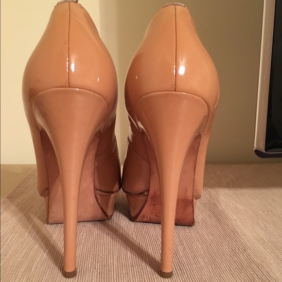 Vera Wang lavender 👠 - Picture 2 of 4